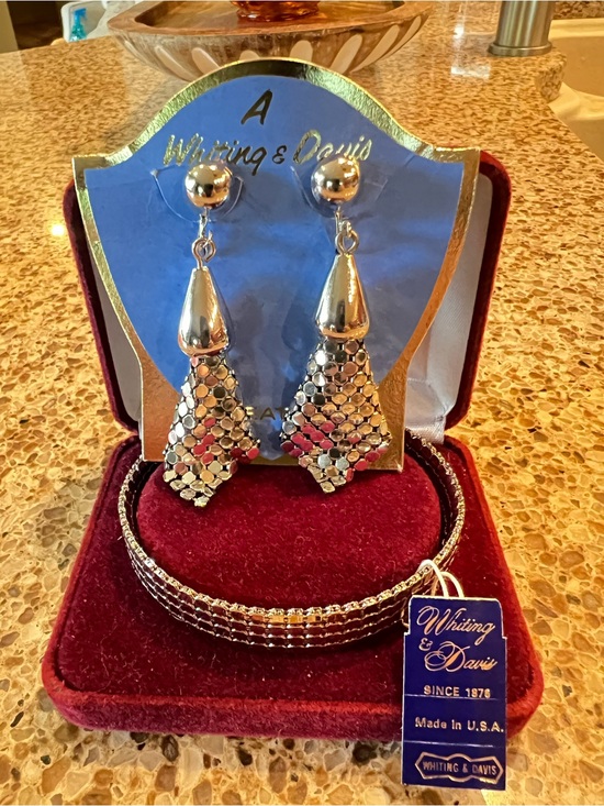 Whiting & Davis Jewelry - Whiting & Davis Silver Mesh Drop Earrings with Matching Mesh Bracelet